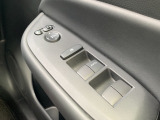 パワーウィンドウです!運転席でラクラク操作!運転席以外からの開閉を防ぐボタンが運転席にのみございますので、一緒に乗っているお子さんやワンちゃんが開けてしまう心配もございません!
