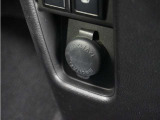 ◆12V電源ソケット◆スマートフォンの充電等にも便利な電源ソケット!使いやすい場所に装備されています。