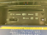 お子様も飽きずにいられますよ!もはや必須アイテムですよね!DVD再生可能です!ロングドライブをお楽しみ頂けます!