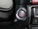 ボタンひとつでエンジンON!運転の愉しさを演出するプッシュスタート!エンジンの始動は、ブレーキペダルを踏みながらプッシュスイッチで行えます。