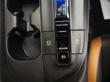 電動パーキングブレーキ装備です!また、渋滞や信号待ち等にブレーキ力を保持できるブレーキホールド機能付きです!