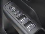 ◆パワーウィンドウスイッチ◆運転席から全席の窓の開閉操作を行うことが出来いつでも換気ができます!
