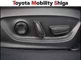 ドライビングポジションの調節に便利なパワ-シ-トを装備しています。