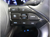 運転中、オーディオの操作をしてて、ハッとしたことはありませんか?ステアリングスイッチは、運転中でもハンドルでオーディオの操作が可能です。