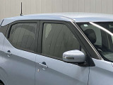 プラスチックバイザーがない分デザインもすっきり★洗車の時の窓拭きもラクラクです!