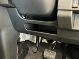 【収納部】パッと手に取りたい小物の置き場に便利。その他、沢山の収納部がございます。