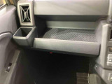 納車前にはプロのメカニックが、各部の点検を行います。ディーラーにしか出来ない品質、そしてサービスできっと満足していただけると思います!