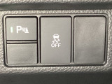 ETCの下にはHondaセンシング用の、VSA(ABS+TCS+横滑り抑制)解除スイッチなどがついています。