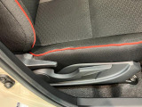 延長保証につきましてはお求めいただく車両によって保証料が異なりますので、当店スタッフまでお気軽にお問い合わせくださいませ。