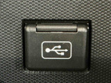 中古車をお選びいただく際に気になる走行距離や修復歴などに加えてキズ・凹みの有無・状態や消耗品の交換、今までの整備状況が &ldquo;ダイハツ認定中古車カルテ&rdquo;でわかります。
