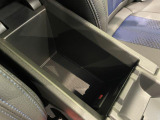 安心のBMW認定中古車は100項目の箇所を徹底的にチェック致します。機械的な箇所や電気系、コンピューターなどをご納車前に点検し、交換基準に達した部品は全て新品に修理返品した後にご納車致します。