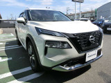 今話題のLEDランプが付いているので明るいですよ♪視界良好で安全確保!フォグライトも付いているのでより一層視界良好に!山道だって楽勝です★
