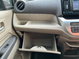 屋上展示場に常に50台以上の車両をご用意!お気に入りの1台が見つかるかも!?