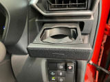 品質には自信があります!ハッピーの品質・キレイなお車をお届けさせていただきたい!そんな気持ちでキレイに仕上げております。フロアマットなどの清掃はもちろん、シート下なども徹底的に清掃しております。