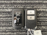 【スマートキー】持っているだけでエンジン始動や、ドアロックの開閉まで出来ちゃう賢く便利なスマートキーを装備!イモビライザーでセキュリティー対策もOK!