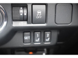 運転席シートポジションメモリー機能 アクセスキー1つに付きシートポジションを2つメモリーすることができます。