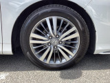 ホンダ純正17インチアルミホイールです。