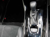 トヨタ認定中古車保証付!(1年間、距離無制限 HV車はHV保証付) 別途延長保証もご用意しております♪ ぜひ現車を確認にご来店ください