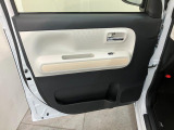 延長保証につきましてはお求めいただく車両によって保証料が異なりますので、当店スタッフまでお気軽にお問い合わせくださいませ。