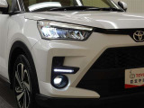 LEDヘッドライトです。デザイン性がよくとても明るいので、夜間の走行や悪天候でも安心です。しかも長寿命!