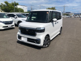 【車体写真】ボディカラーは、プラチナホワイト・パールです!