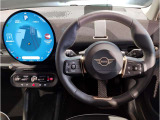 ミニ独特のゴーカートフィーリングと呼ばれる軽快なハンドリングはAT車、MT車のどちらでも楽しめます。