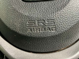 法定点検の整備に加え、ホンダのプロがプラスアルファー点検を実施し、基準を満たしていない部品を交換いたします。 整備費用は車両本体価格に含まれている為、別途費用がかかることはありませんのでご安心下さい。