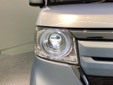LEDヘッドライト☆HIDヘッドライトより省電力かつ、ライトを点けた際の立ち上がりも早いです☆寿命も長いのでお財布にも優しいオススメ装備☆