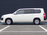 弊社保証では納車日から走行距離無制限で、消耗品を除く全ての部品を1年間保証します。(福祉車両に関して架装装置は保証対象外となります)(外国産車は距離5,000kmまで半年間)