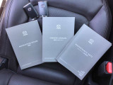 取扱説明書&点検整備記録簿付き!!中古車選びのマストアイテム。キーは2本になります。