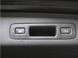 ◆予約機能付きパワーテールゲート◆キーや運転席のボタン、ハンズフリー機能など多彩なアクセスで自動開閉できます。
