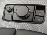 マツコネコマンダーで運転中でも楽々操作!