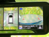 駐車時の後方確認をサポートし、安全な後退を支援します。狭い駐車場や縦列駐車も、安心してスムーズに行えます。