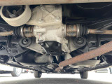 下廻りは錆が少なく状態がいいことが伺えます。防錆塗装施工も承っております。お気軽にご相談ください。