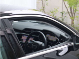 内装はシンプルに使い勝手を考え作られています。お車を運転する感覚をダイレクトに体感して頂けます。室内も広くロングドライブにも快適にお過ごしいただけます。