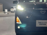 夜間走行の様々な局面に対し、LEDヘッドランプで視認性をしっかり確保。ハロゲンヘッドランプのおおよそ2倍の光量で、広範囲に明るくドライバーをサポートしてくれます。