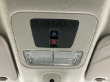 ホンダコネクトは事故や急病、あおり運転などのトラブル時に、ボタンひとつでオペレーターと通話でき、警察や消防への連携を迅速に行います。