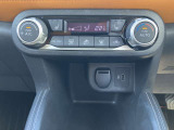 フルオートエアコン 温度設定をすれば自宅のエアコンのように車内の温度をコントロール