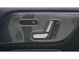 フロントシートヒーティング『運転席/助手席共に三段階で調節が可能なシートヒーターを装備しております。季節を問わず快適にご使用いただけます。』