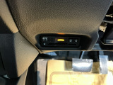【ETC車載器】高速道路の料金所を、止まらずスムーズに通過。小銭を用意する手間も、窓を開けるわずらわしさもありません。遠出をグッと身近にしてくれる快適ドライブの必須アイテムです。
