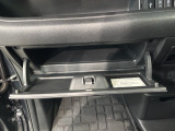 自社商品化センターにて内外装のクリーニングを実施しております!
