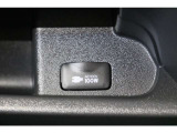 最大消費電力100W以下の電気製品を使用できる【100V・100W電源】を装備しています。シェイバーなどの充電や車載冷蔵庫などの電気製品も使用できます。車内にあると便利なアイテムのひとつですね!