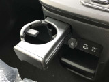 お車は一生の内にそう何度も買いなおされるものではありません。なので後悔の無いお車選びとカーライフ私たちケイスマイルにサポートさせて下さい!