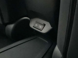 後部座席にもUSB充電ポート搭載しております。