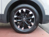 205/60R16インチ・アルミホイールになります。