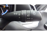 ライトもAUTO機能が付いていて、暗くなると自動で点灯し、明るくなると自動で消灯するので、大変お役にたちますよ!!