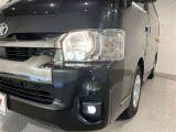 LEDヘッドライトです。デザイン性がよくとても明るいので、夜間の走行や悪天候でも安心です。しかも長寿命!