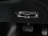 ETC車載器が搭載されているので、高速道路の乗り降りもノンストップで通過できます♪