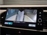 ◆マルチビューカメラシステム◆運転席から見づらい前後左右を、ナビ画面の映像で確認。見通しの悪い交差点や狭い道でのすれ違い、駐車などをサポートします。