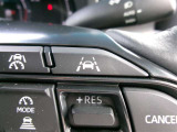 レ-ントレーシングアシストは、車線の逸脱を検知して音で教えてくれます。ドライブのサポートになりますね。(補助装置です)